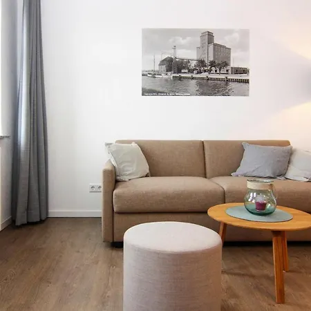 Holiday Flat - Dos05102e-cyc
